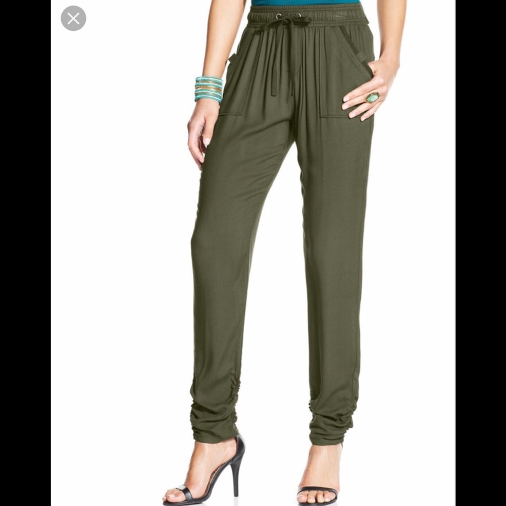 Olive jogger